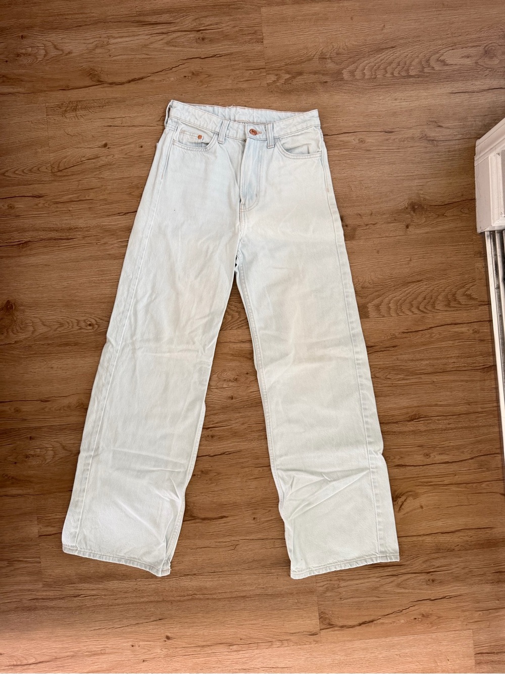 H&M High Rise Wide Leg- Light Wash White